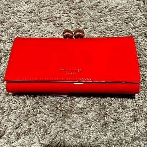🍎 TED BAKER wallet